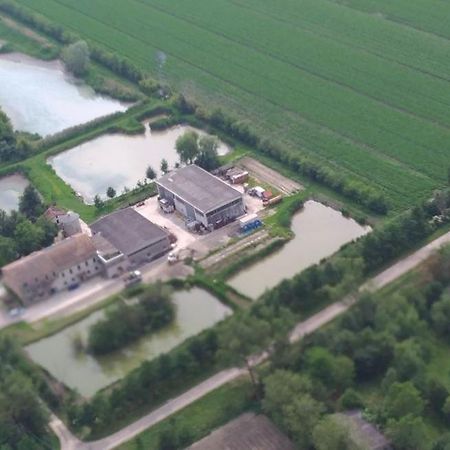 Reggiolo Agriturismo Lucchetta מראה חיצוני תמונה
